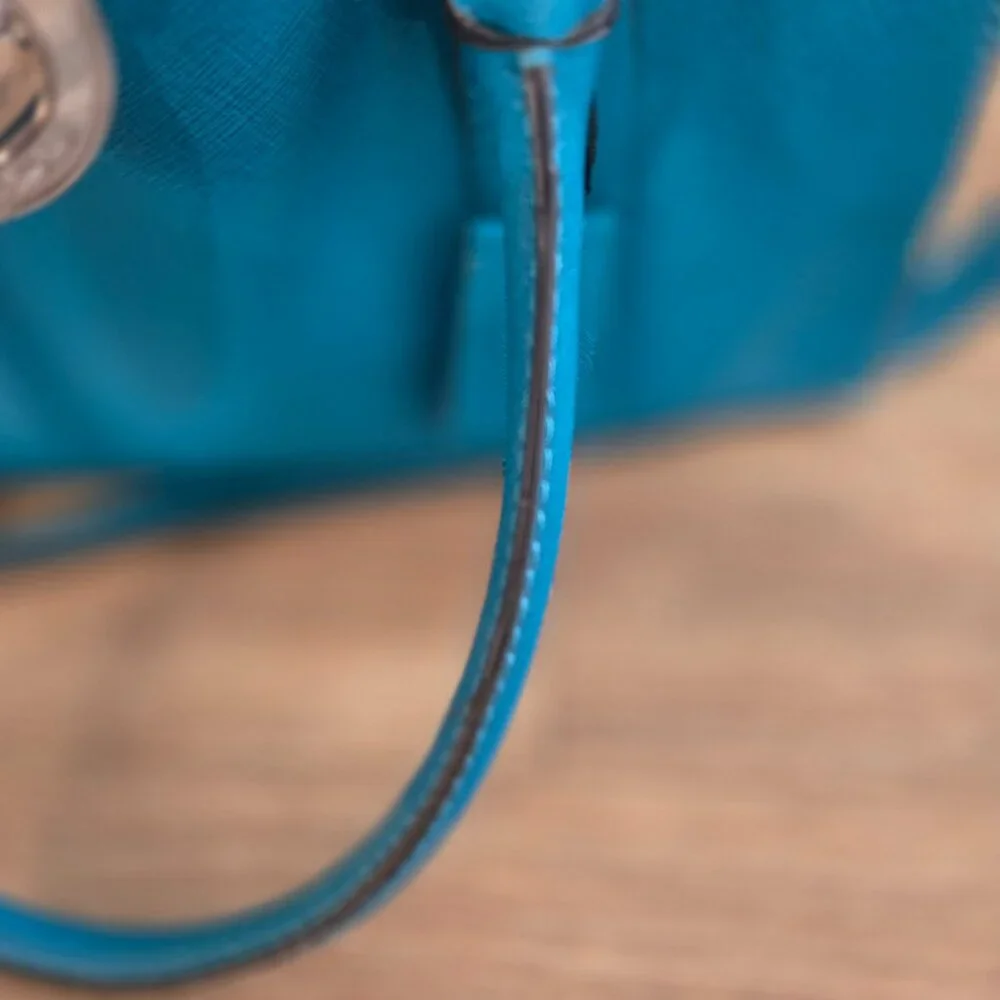 Micheal Kors Purse